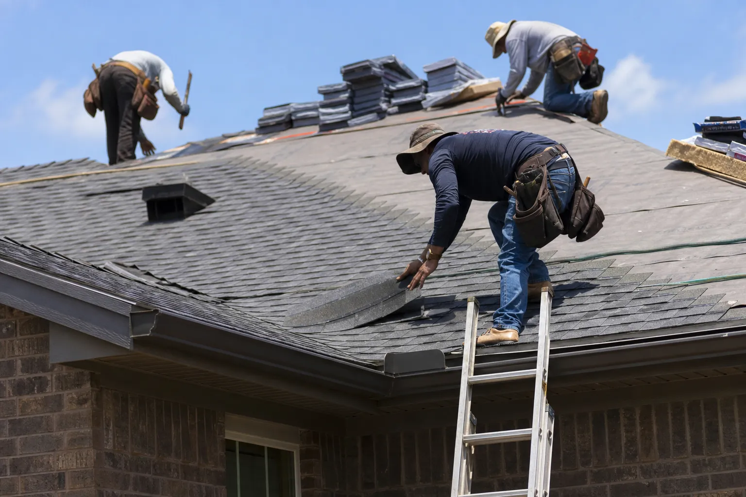 Roof Replacement Cost in 2026: Pricing by Material and Region
